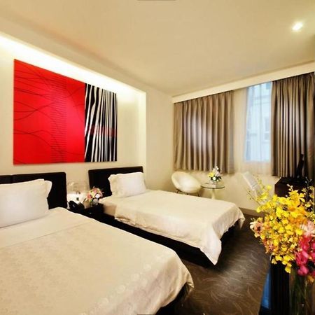 The White Hotel 8A Thai Van Lung Thành Pho Ho Chí Minh Esterno foto