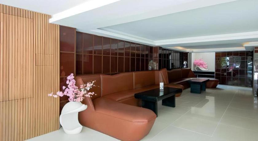 The White Hotel 8A Thai Van Lung Thành Pho Ho Chí Minh Esterno foto